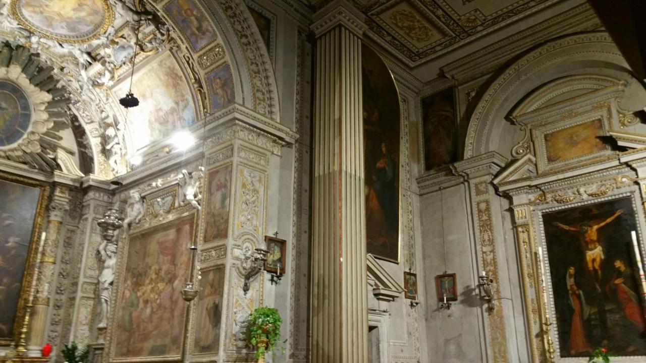 Palazzo Marescalchi Belli, Vicino Piazza Di Spagna Рим Экстерьер фото